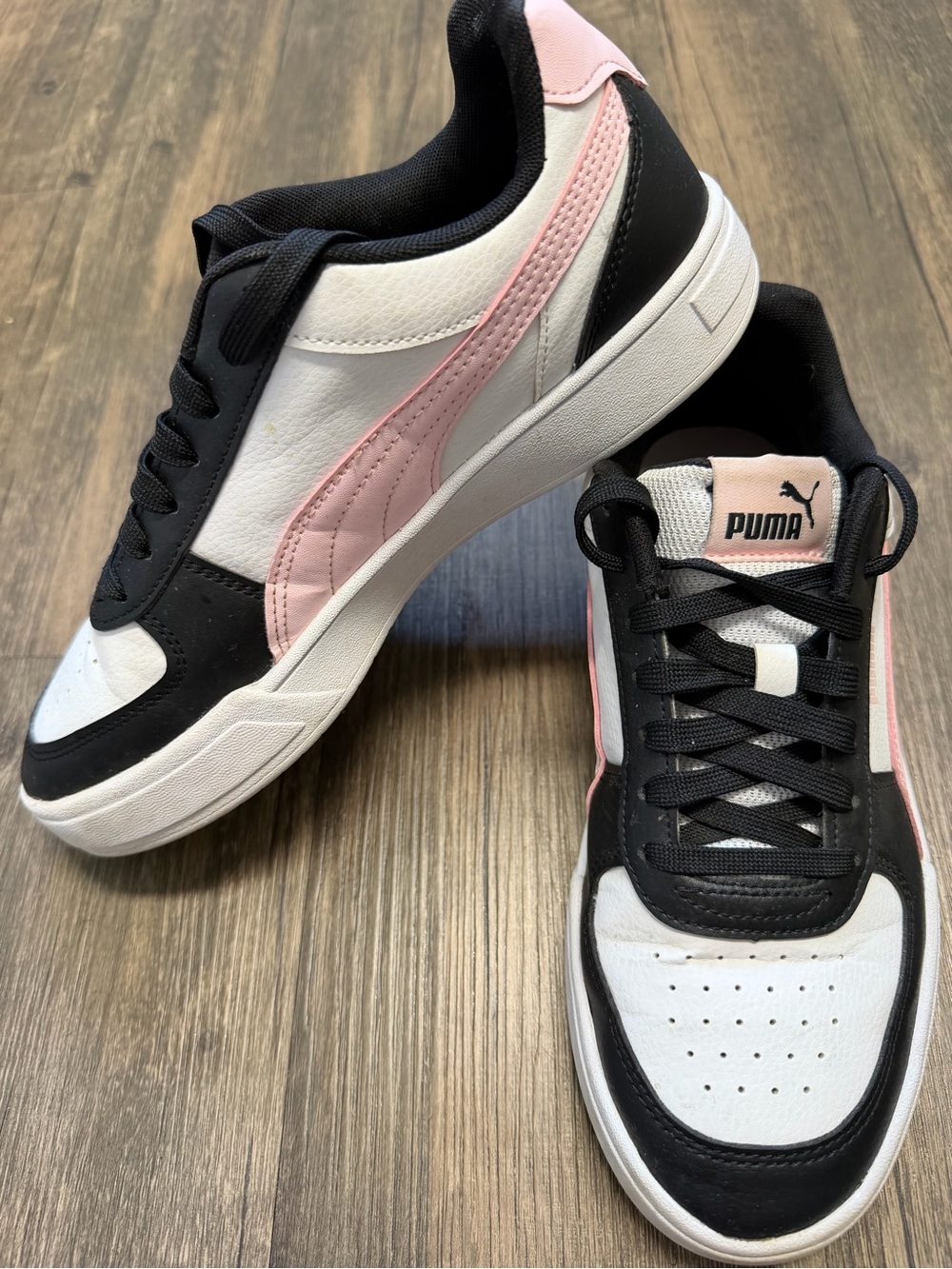 PUMA Caven 2.0 low-top retro court sneakers white, black Walking shoes 7.5